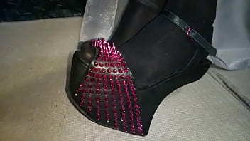 Preview 2 of Porndig Hd - Lady L extreme spears high heels.