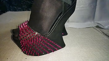 Preview 1 of Porndig Hd - Lady L extreme spears high heels.