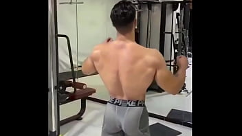 Preview 3 of School Ki Tulsi Chudai - Straight black and latin meat and sexy legs in compression lycra spandex spotted at the gym