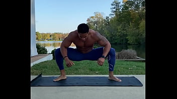 Preview 1 of School Ki Tulsi Chudai - Straight black and latin meat and sexy legs in compression lycra spandex spotted at the gym