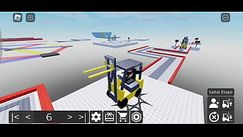 Preview 2 of Daddy Fuck Me While Mom Sleep - JUGANDO EL JUEGO DE LOS CARRITOS EN ROBLOX