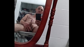 Preview 4 of Tamil Poun Video Com - Chris. Jacking his dick