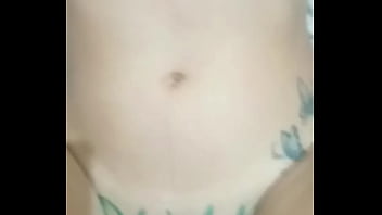 Preview 3 of Www Tubi8 Mon - Casada Pede pro Comedor Amigo do Corno Escrever o Nome e Gozar em Cima sem Camisinha