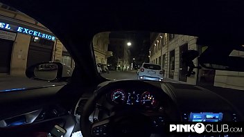Preview 1 of Extreme Dirty Feet Lick - La folle notte di Amandha Fox a Roma in auto