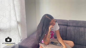 Preview 1 of Full Videos At Hotmaza Com - Mi hermanastra menor sufre una decepci&oacute_n amorosa y yo la consuelo con una rica cogida.