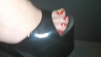 Preview 4 of Secretaria Borracha Y Cojida 1 - Lady L Black Extreme High Heels and Sexy Red Nails.(short Video Version).