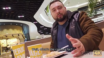 Preview 1 of Bog Zitats - HUNT4K. Hunter fucks gorgeous redhead in the public restroom
