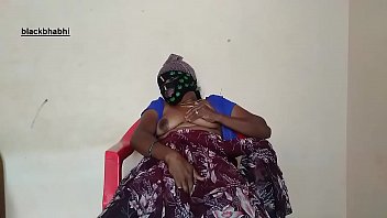 Preview 2 of Japan Femboy5 - मस्त फिगर वाली भाभी फोन पर पति से बात करने के बाद मूठ मारते