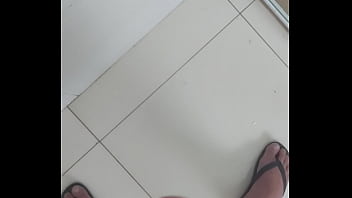 Preview 4 of Cute Remove Cloth - Batendo uma punheta