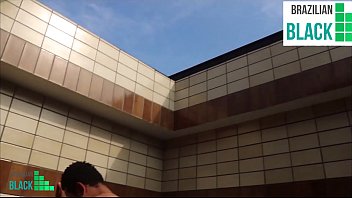 Preview 3 of Sucking Cock Car Police - Surubalada na hidro com as negras gostosas.  ( V&iacute_deo completo no Xvideos Red )