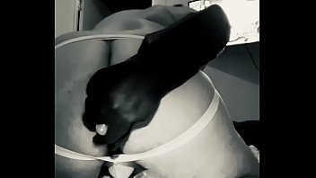 Preview 1 of Sunny Leone Kiss Vidio - Anal bottle deep!!