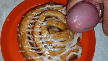 Preview 3 of Nelly Tiger - Extra sweet frosting for my warm cinnamon roll.