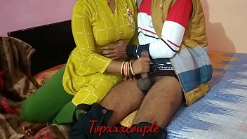 Preview 2 of Hitachi Makes This Lesbo Moan - छत पर खड़ी देसी भाभी को गरम करके ताबड़तोड़ चोदा
