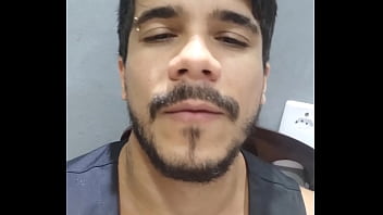 Preview 1 of Dos Morenas Y Un Joven - V&iacute_deo de verifica&ccedil_&atilde_o