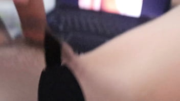 Preview 4 of Sexx Tamil Colleg Girl - Deleit&aacute_ndome mirando a una amiga