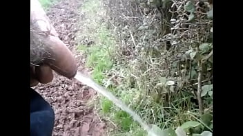 Preview 2 of Xvdios Maalilaa - Pee-side myself