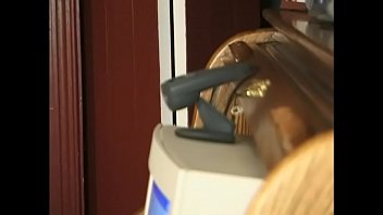 Preview 1 of Di Pakss - Blonde hoe rubs her twat and gives head