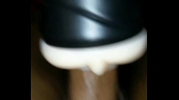 Preview 3 of Addam Xx Leg - ഫ്ലഷ്ലൈറ്റിലെ എന്റെ നിൽപ്പനടി