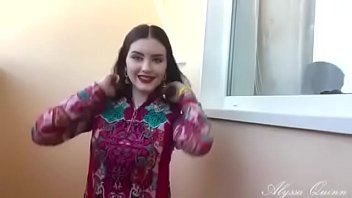 Preview 1 of Www Gooluu Com - Desi girl sucking cock