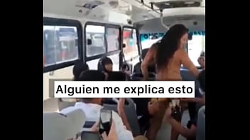 Preview 3 of Cunnilingus Expert Squirt - Puta Desnuda Autob&uacute_s