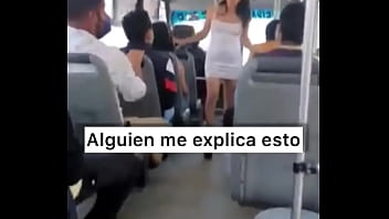 Preview 1 of Cunnilingus Expert Squirt - Puta Desnuda Autob&uacute_s