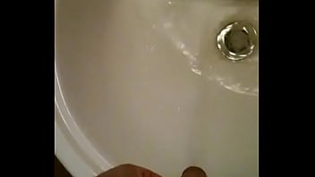 Preview 2 of Japanese Vedios - Sink as a urinal