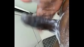 Preview 4 of Porn Ankil - Tomando banho