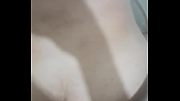 Preview 4 of Liza Rawe Dad - Eu e meu amigo tekados e ele fudendo meu cu no pelo BAREBACK
