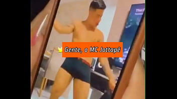 Preview 1 of Mom And Son An Hotel Room - MC JOTTAP&Ecirc_ ataca novamente com pau marcando