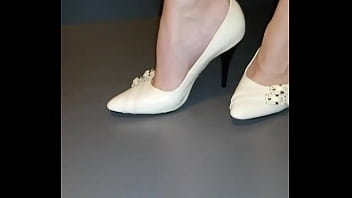 Preview 4 of Www Kashmir Xxvideoscom - Lady L Sexy White Shoes.(video Short Version)