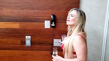 Preview 1 of Daddygaysex Com - ines ventura e pr&oacute_ton videos meu marido noel veio me dar rola de presente