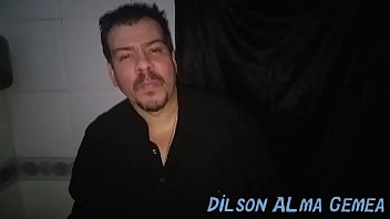 Preview 1 of Modern Porno Tale - Dilson Alma Gemea fazendo massagem e chupando a buceta da novinha magrinha