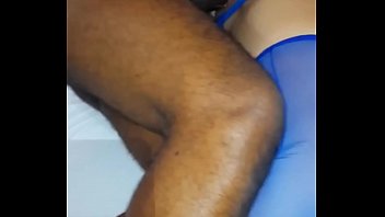Preview 1 of Julia Grandi - Socando gostosinho de ladinho na esposa do meu amigo