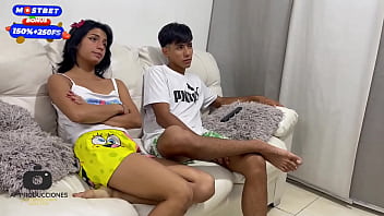 Preview 1 of Lena Pual Stockings - mi peque&ntilde_a hermanastra quiere sabe que se siente estar con un gay y me le corro en la cara. H.L.