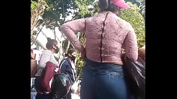 Preview 2 of Finger Yop Com - Culazo perfecto en jeans pegaditos Amazing perfect ass jeans