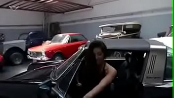 Preview 4 of Arab Mia Kalifah Porn - Chica sexy en el taller