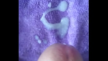 Preview 3 of Bus Tauch Ass - my cum (very close)