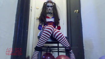 Preview 2 of Mom Sun Sleeping Xnxx - Ari Dee.- Harley Quinn Bound HD