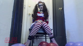 Preview 1 of Mom Sun Sleeping Xnxx - Ari Dee.- Harley Quinn Bound HD
