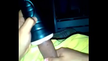 Preview 1 of Www Xxx Bp Mro - Novinho  batendo com masturbador.