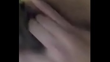 Preview 3 of Choti Girl Ke Just Ke Ball - nagfinger si pinsan