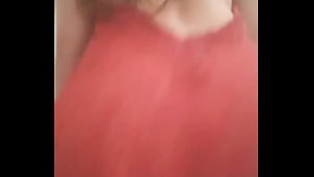 Preview 1 of Xxx Sex Bakri - Sofia Ruiva Ninfeta GP Bunda Gostosa Dan&ccedil_ando Funk de Vestido Vermelho Deliciosa