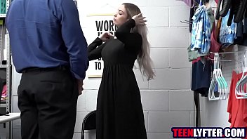 Preview 2 of 20018 Wwwxxx - Hot muslim girl fucked hard for shoplifting