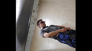 Preview 3 of Help The - El mejor video esp&iacute_a