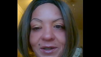 Preview 3 of Kelly Green Mom - the sexy natty bee wake up call alway hot sexy and wet in the morning and ready for the world