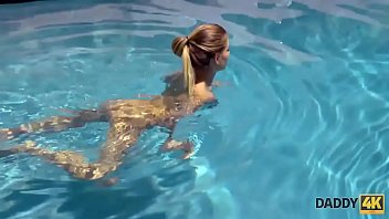 Preview 2 of Horan Xxx Video - DADDY4K. Grand poussin d&eacute_cide de faire l&#039_amour &agrave_ un homme m&ucirc_r chevronn&eacute_