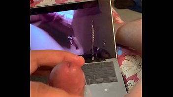 Preview 4 of Branlette Mov - Cumshot