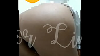 Preview 3 of Ww Video Hd Xxxxxxxx - Flor Lime&ntilde_a orinando en casa