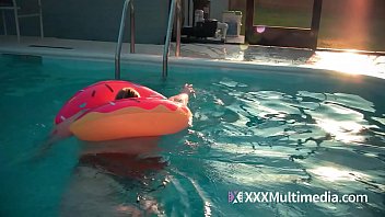 Preview 3 of Romance France - SSBBW Ivy Davenport Stuck In A Pool Inflatable