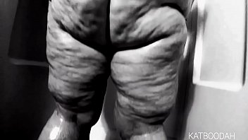 Preview 3 of You Tubt - Majestic Super Thick Goddess KATBOODAH